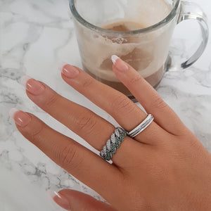 Duo-Color Chain Link Ring