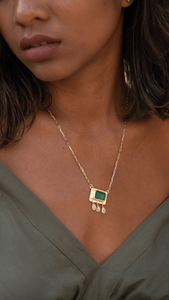 Modern Emerald Shaker Necklace