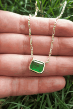 Load image into Gallery viewer, Emerald Paperclip Necklace