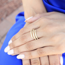 Load image into Gallery viewer, Spiral Pavé Ring