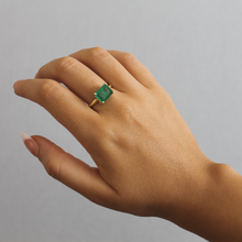 Load image into Gallery viewer, East-West Emerald Ring