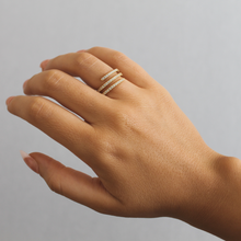 Load image into Gallery viewer, Spiral Pavé Ring