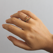 Load image into Gallery viewer, Spiral Pavé Ring