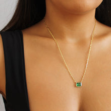 Load image into Gallery viewer, Emerald Paperclip Necklace